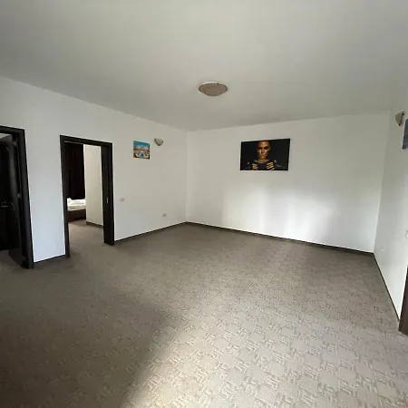 M&g Mamaia Nord 3* 那沃达利